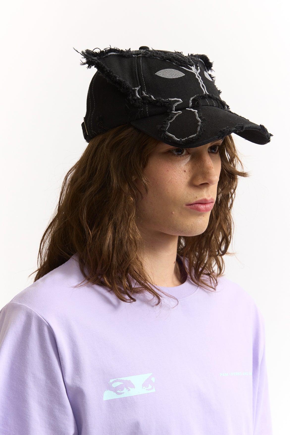 Alien Kiss Winged Baseball Cap - Black