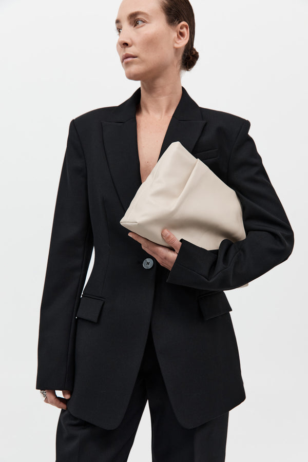 ST. AGNI Soft Tuck Clutch - Creme