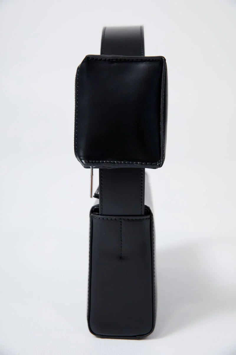 ST. AGNI Petit Pouch Bag - Black