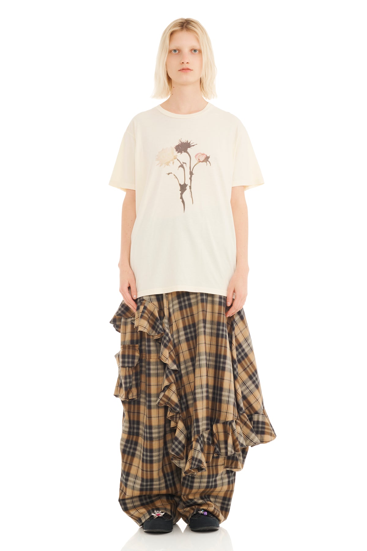 Graphic Tee - Cream Goth Flower Drip