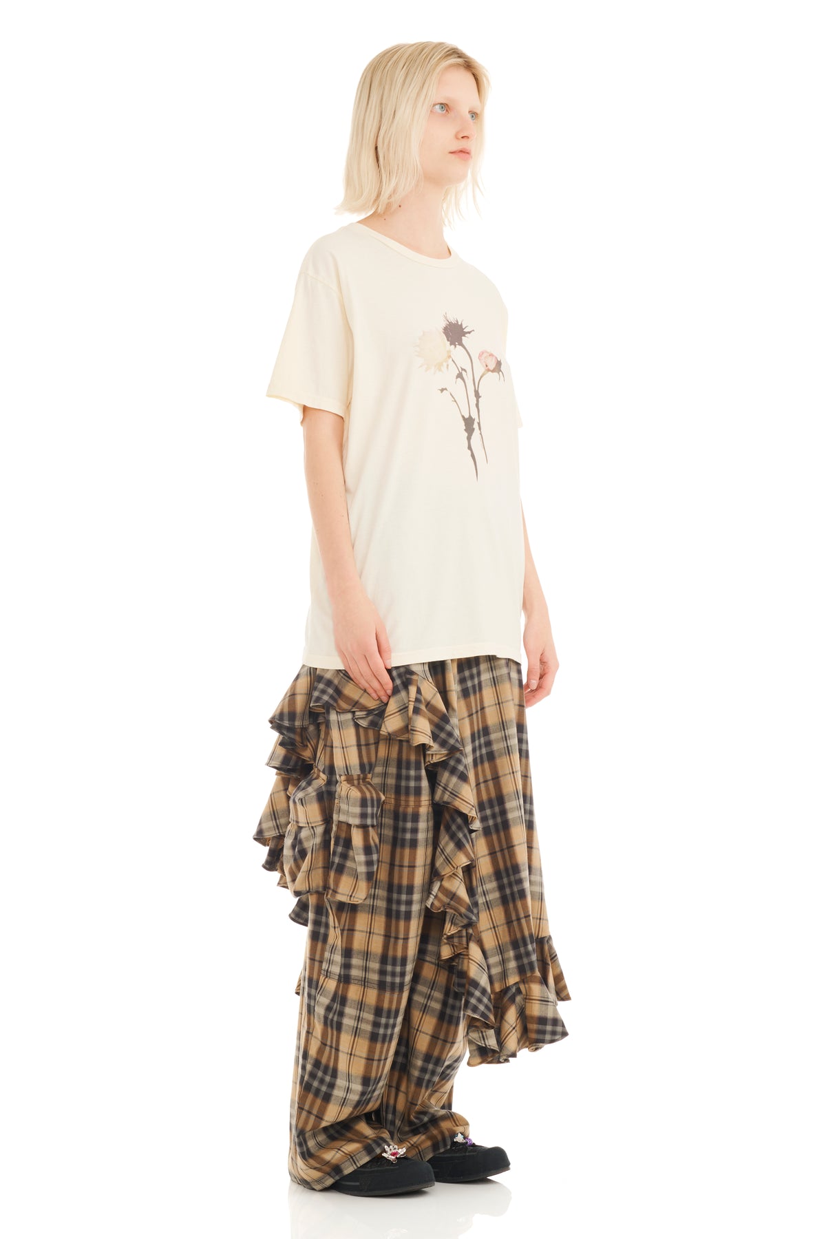 Graphic Tee - Cream Goth Flower Drip
