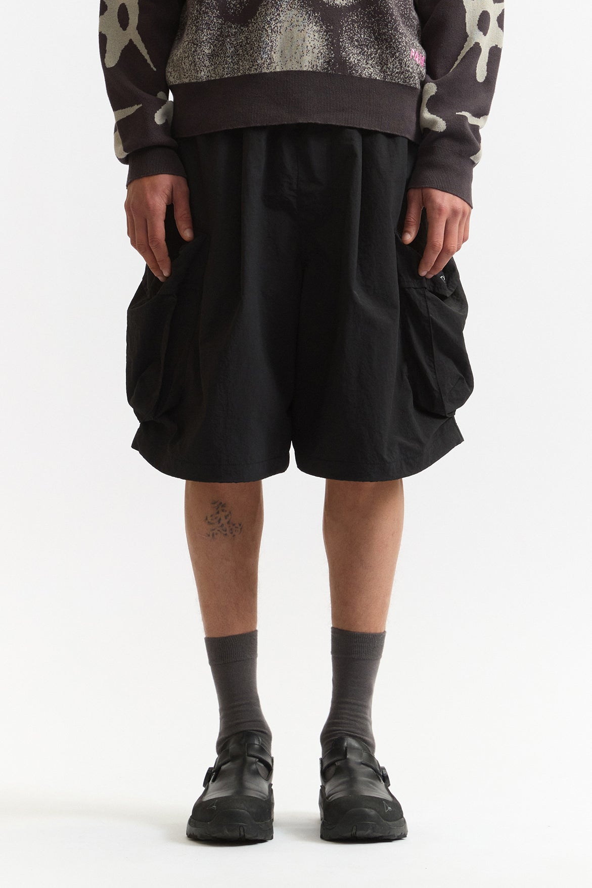 Chow Shorts From Afar - Black