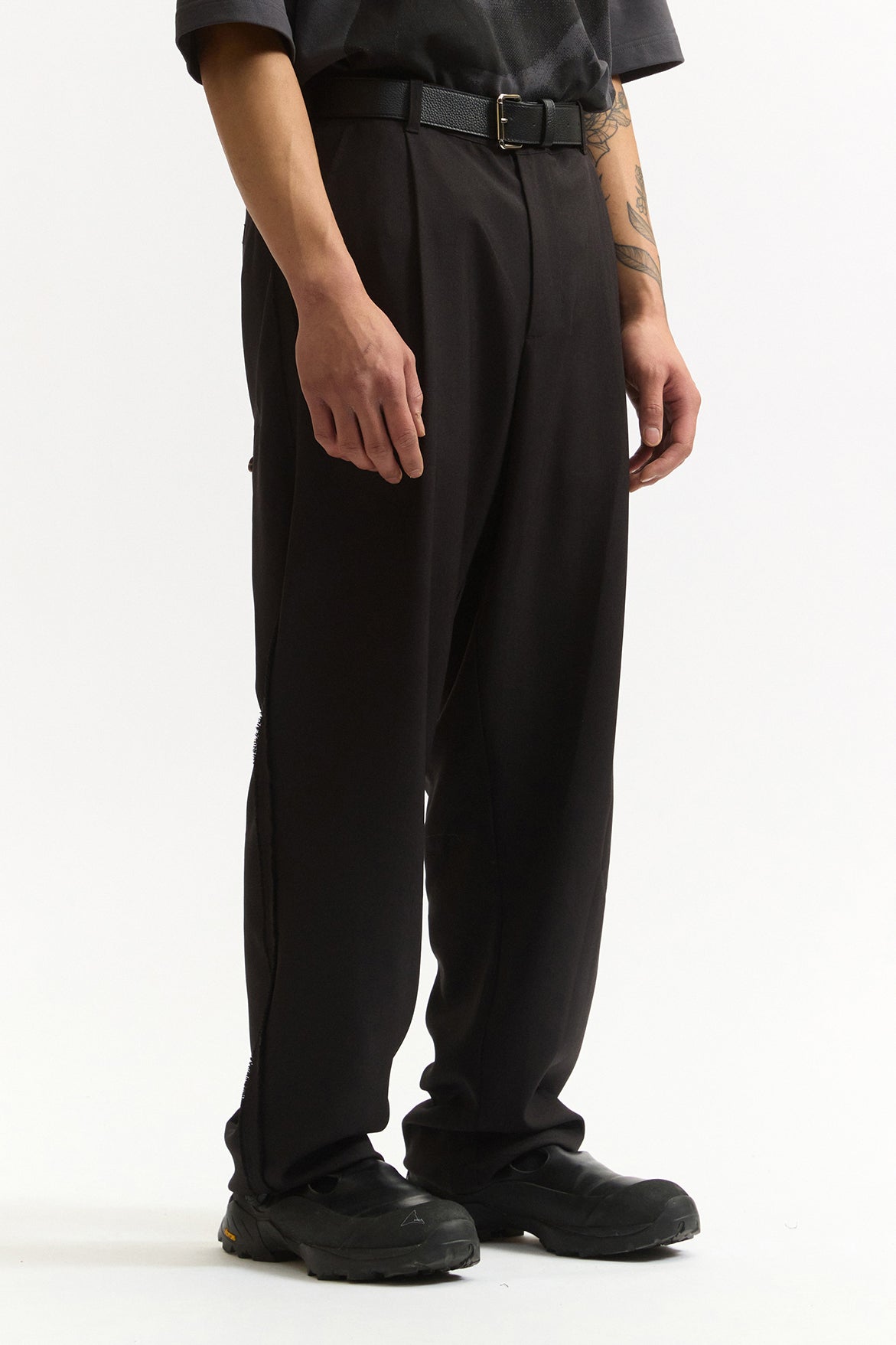Titan Trouser From Afar - Black