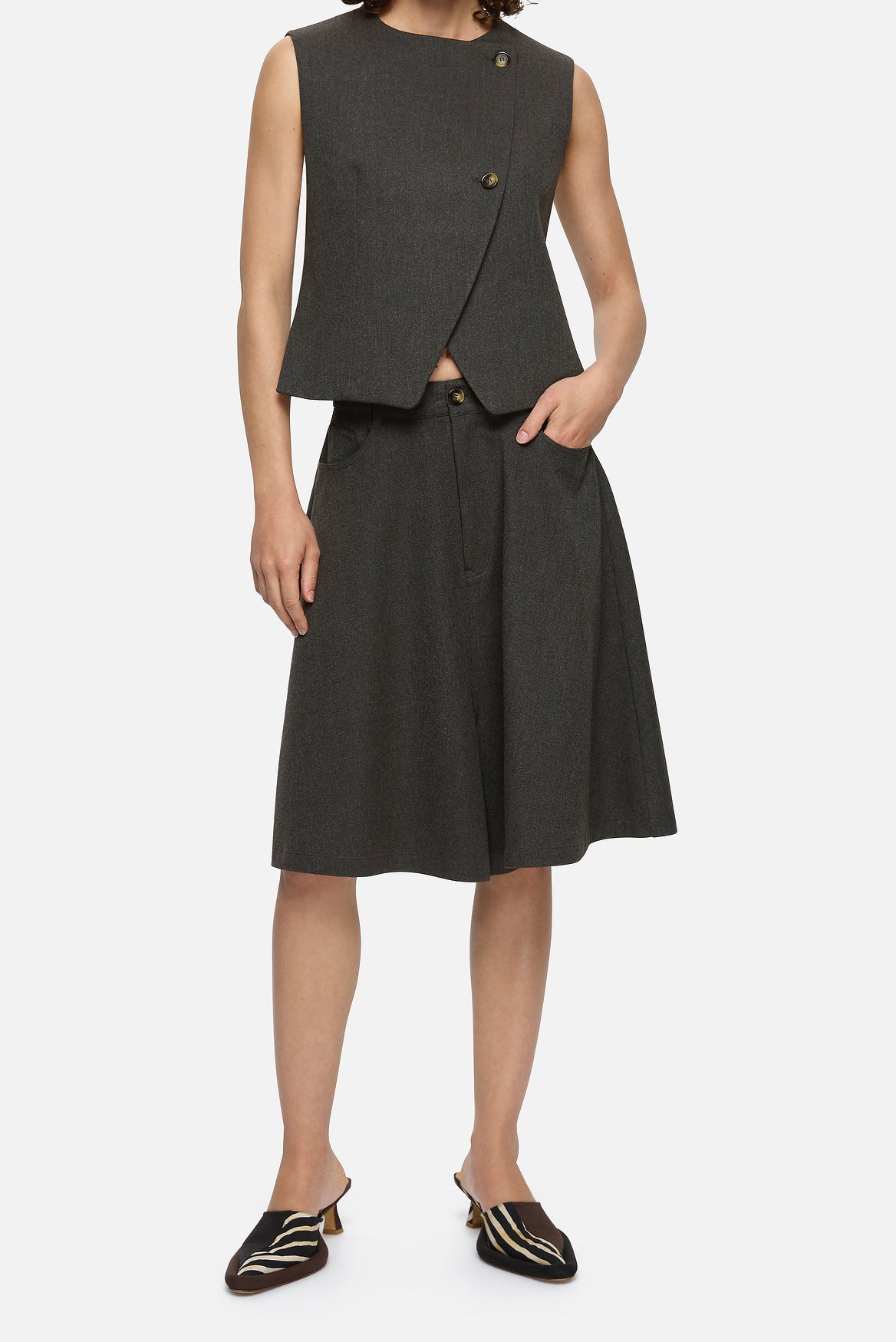 Jasmine Vest - Charcoal