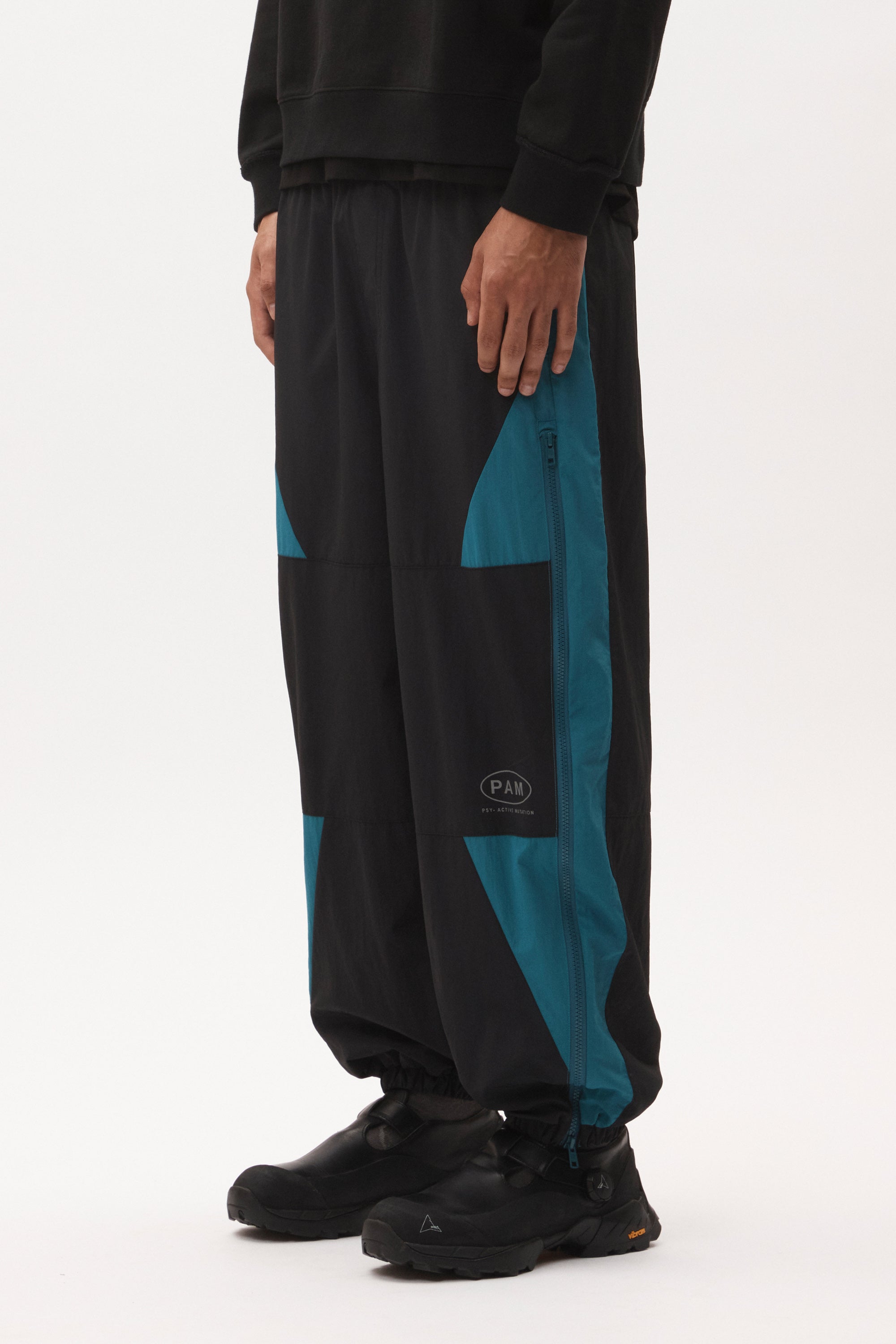 P.A.M. Activ-8 Trackpant - Black/Teal