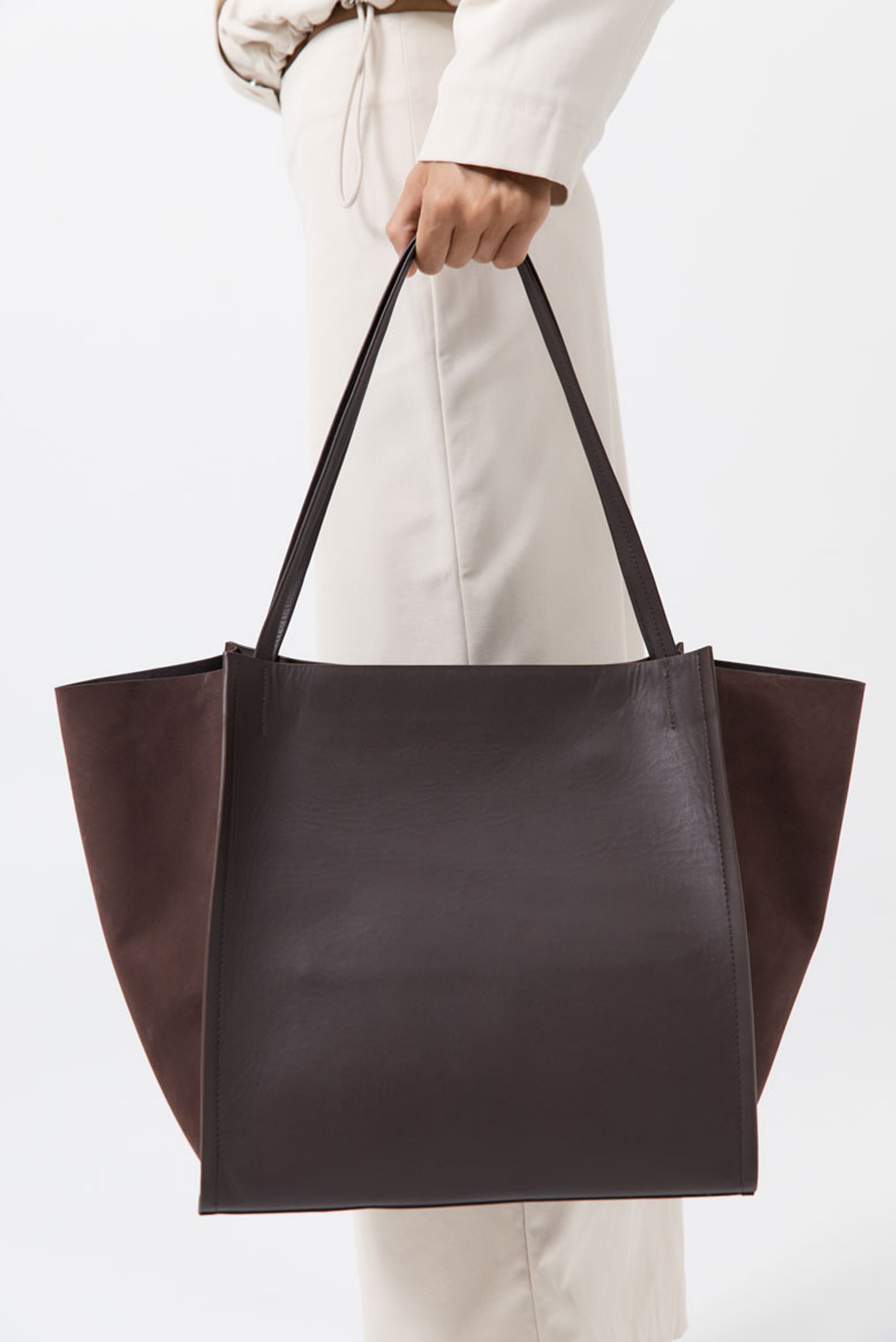 ST. Agni Wonton Tote - Coffee
