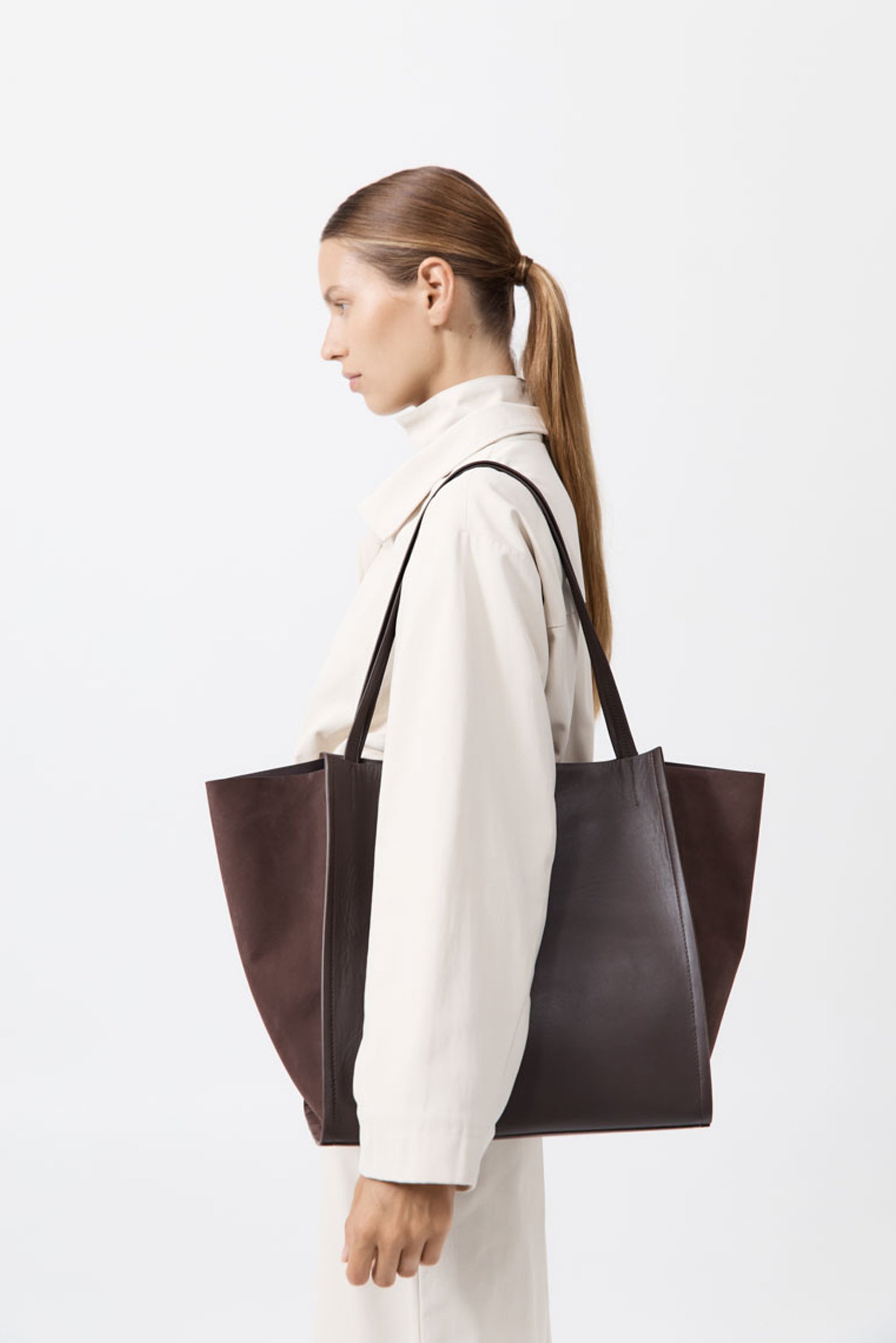 ST. Agni Wonton Tote - Coffee