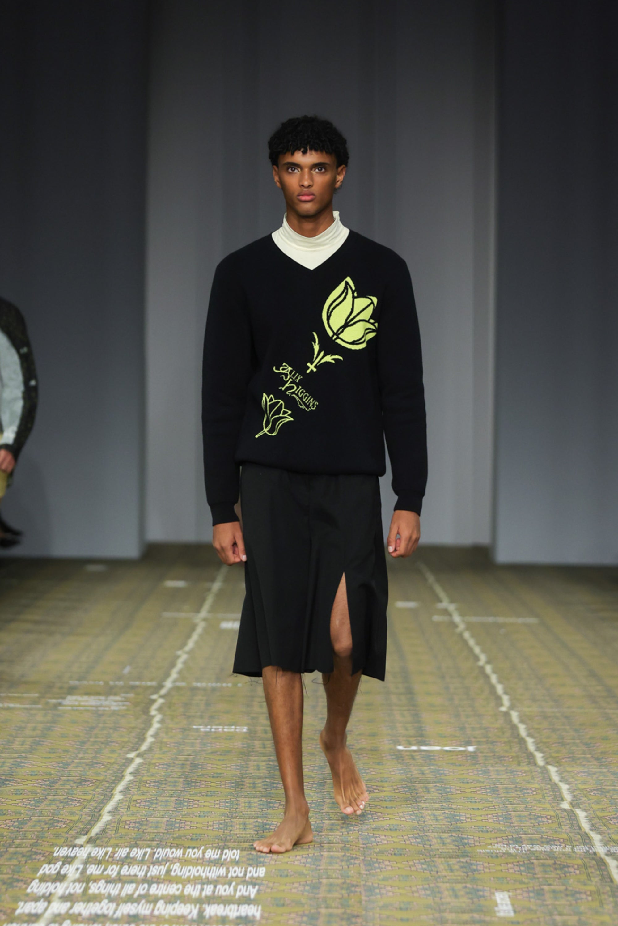 ALIX HIGGINS Sword V-Neck Sweater