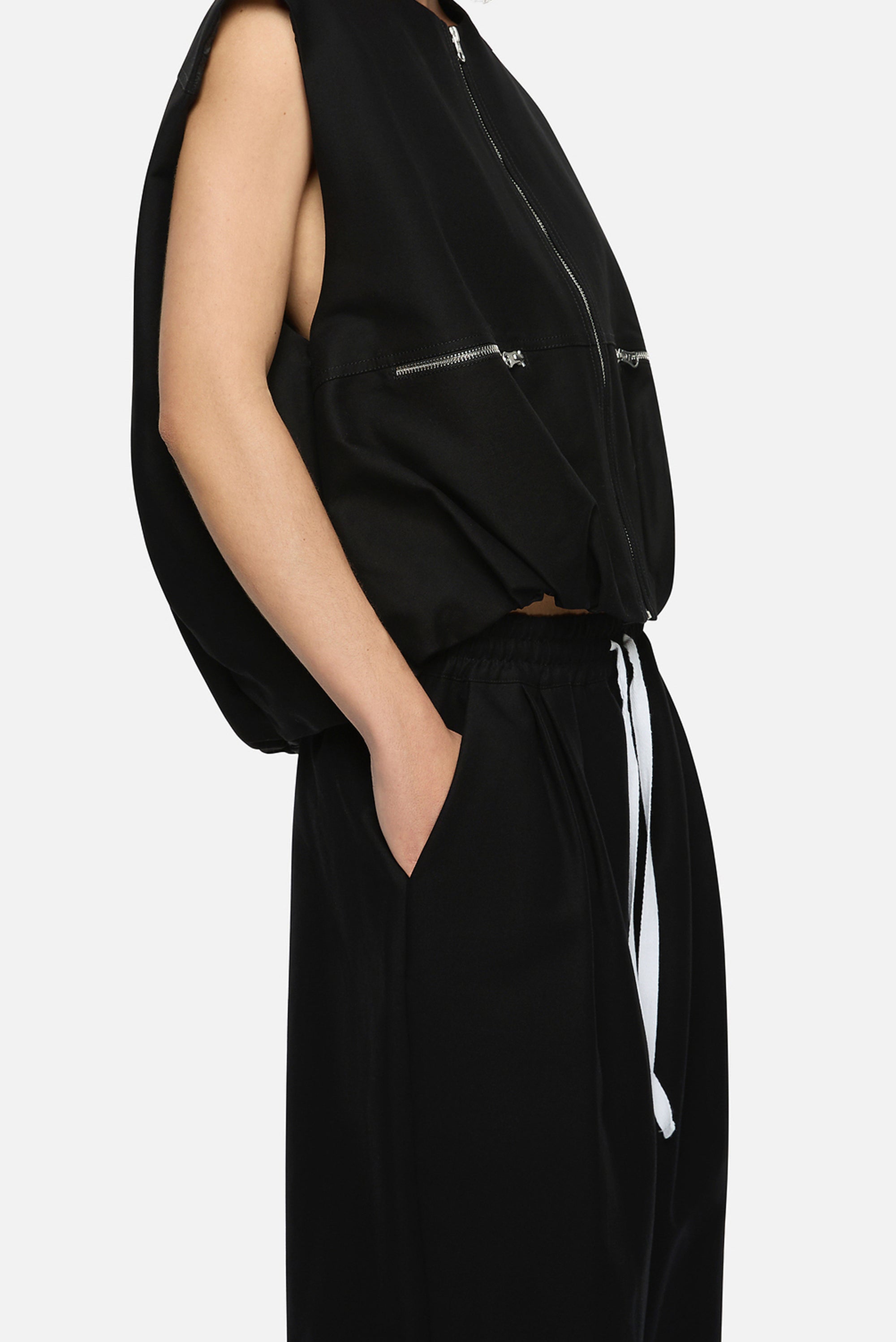 Cosmo Vest - Black