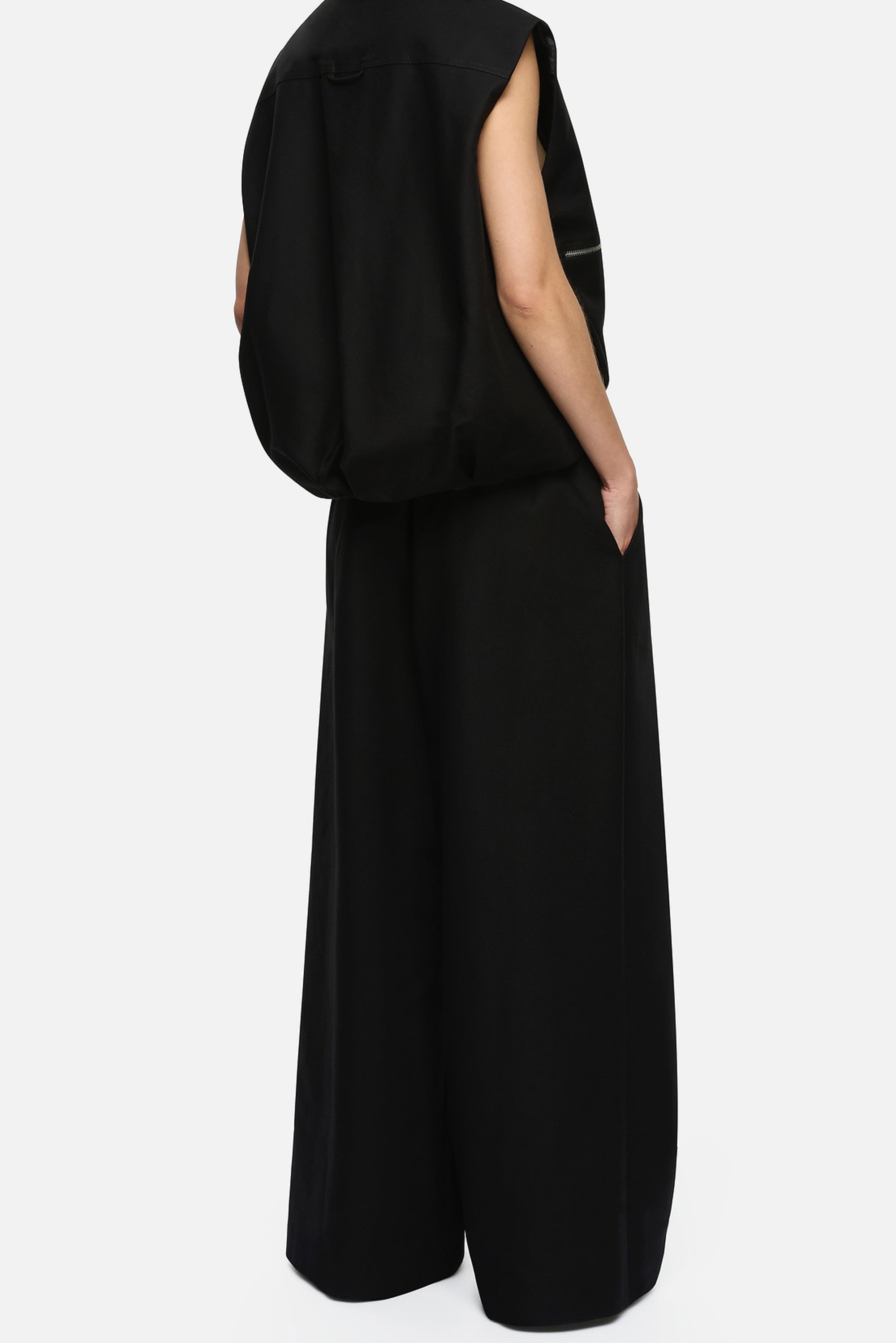Cosmo Vest - Black