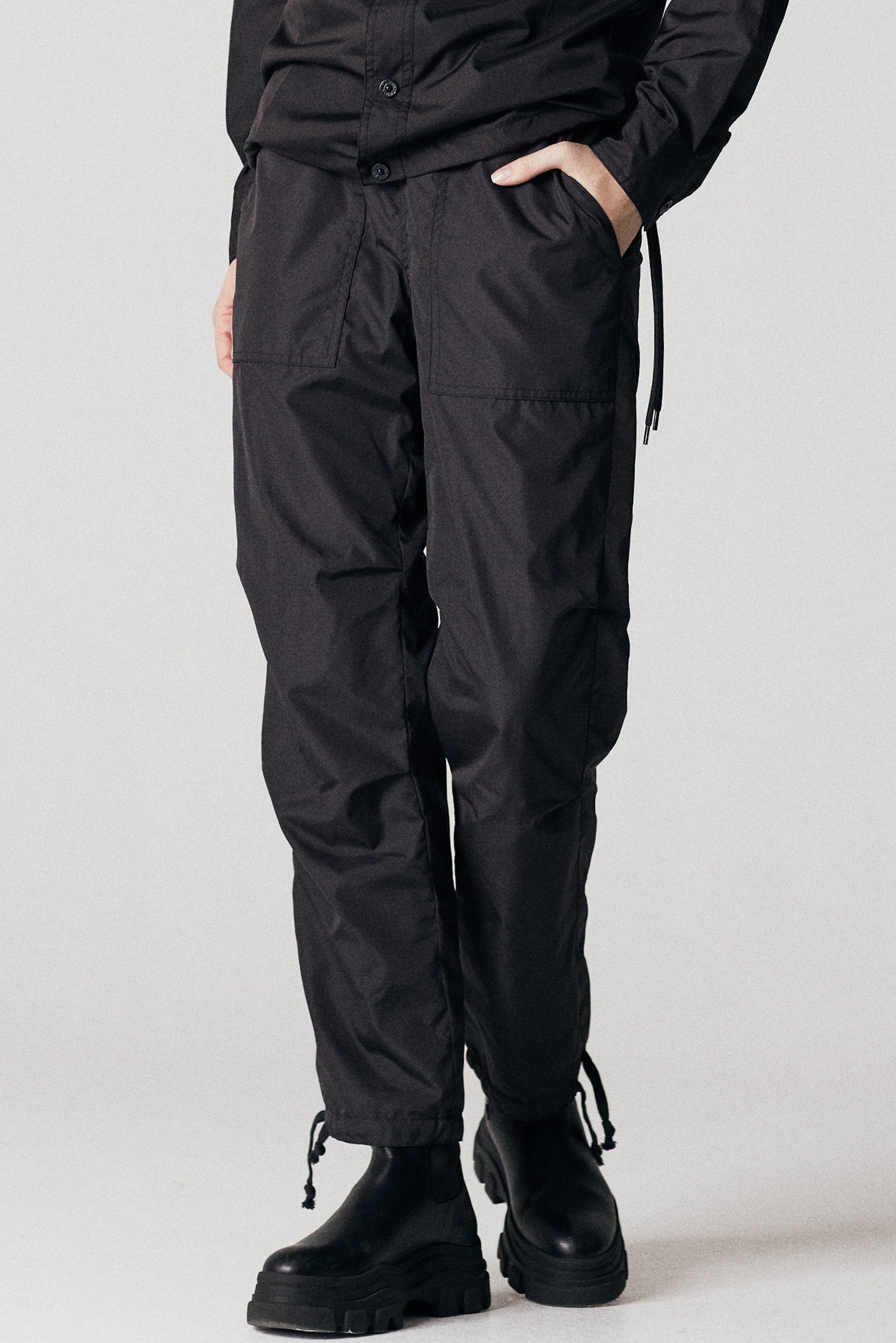 Non Down Military Reversible Wide Pants - Black