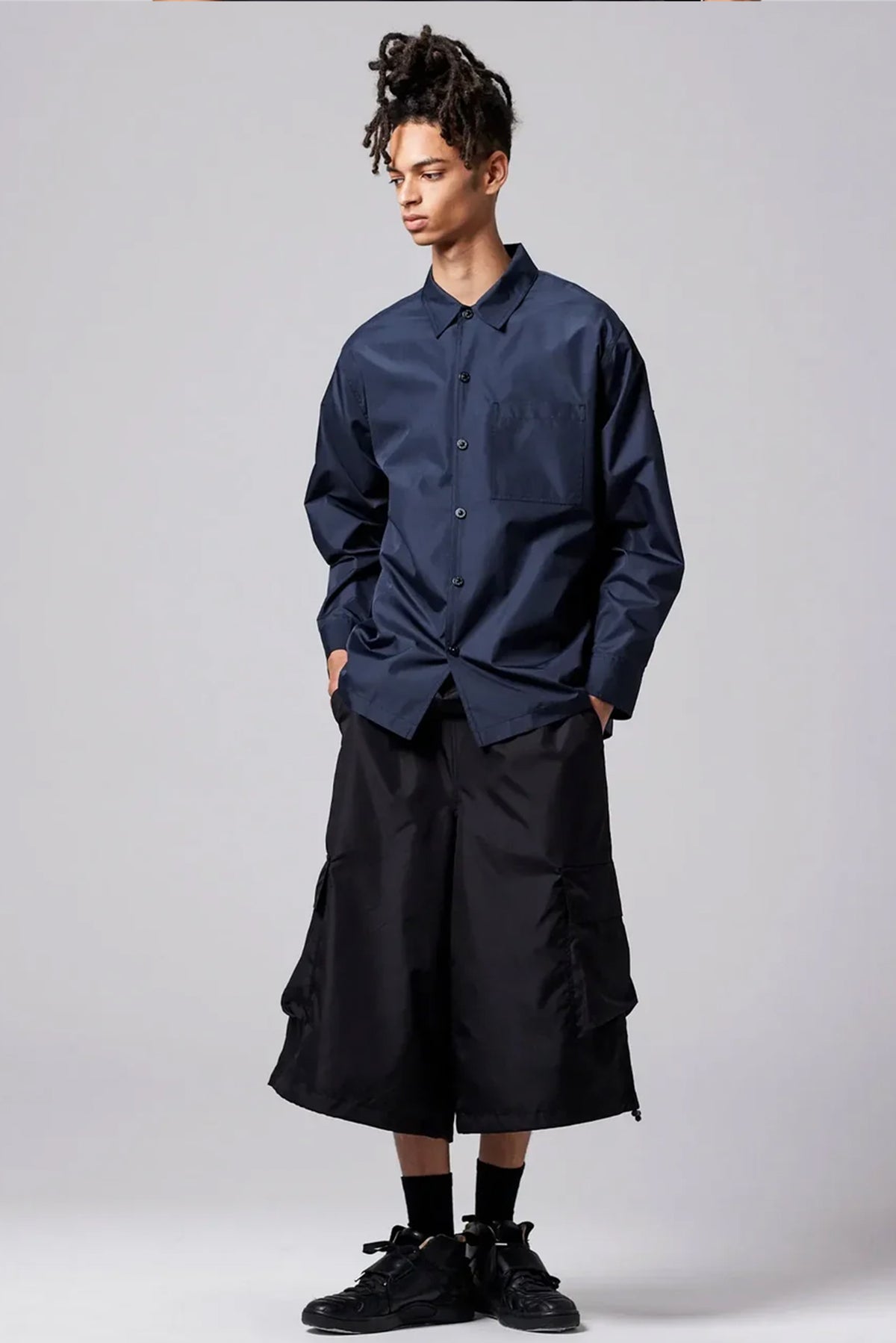 Non-Down Military Knee Length Cargo Shorts - Black