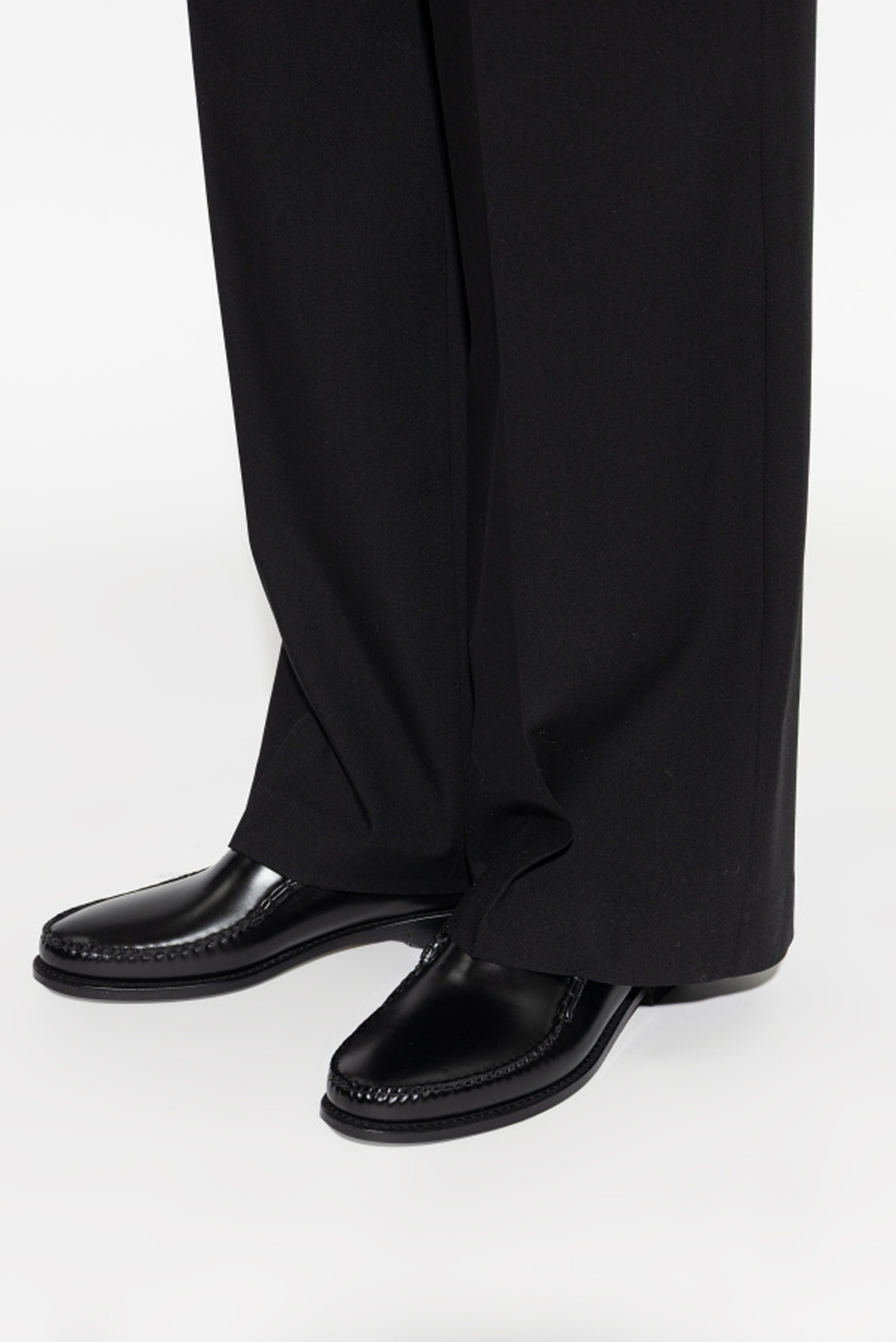 Cobra Venetian - Black Leather