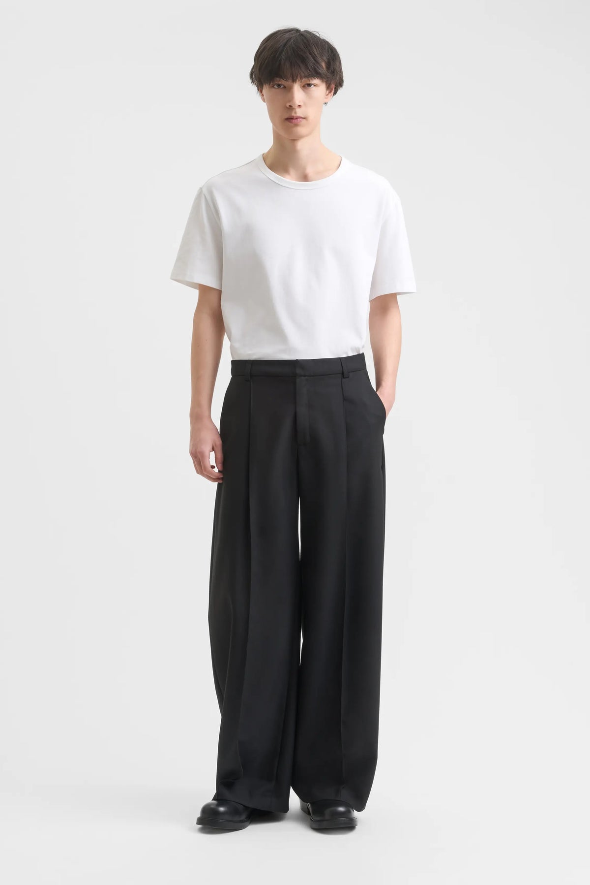 Pleated Wide Trouser - Fine Black