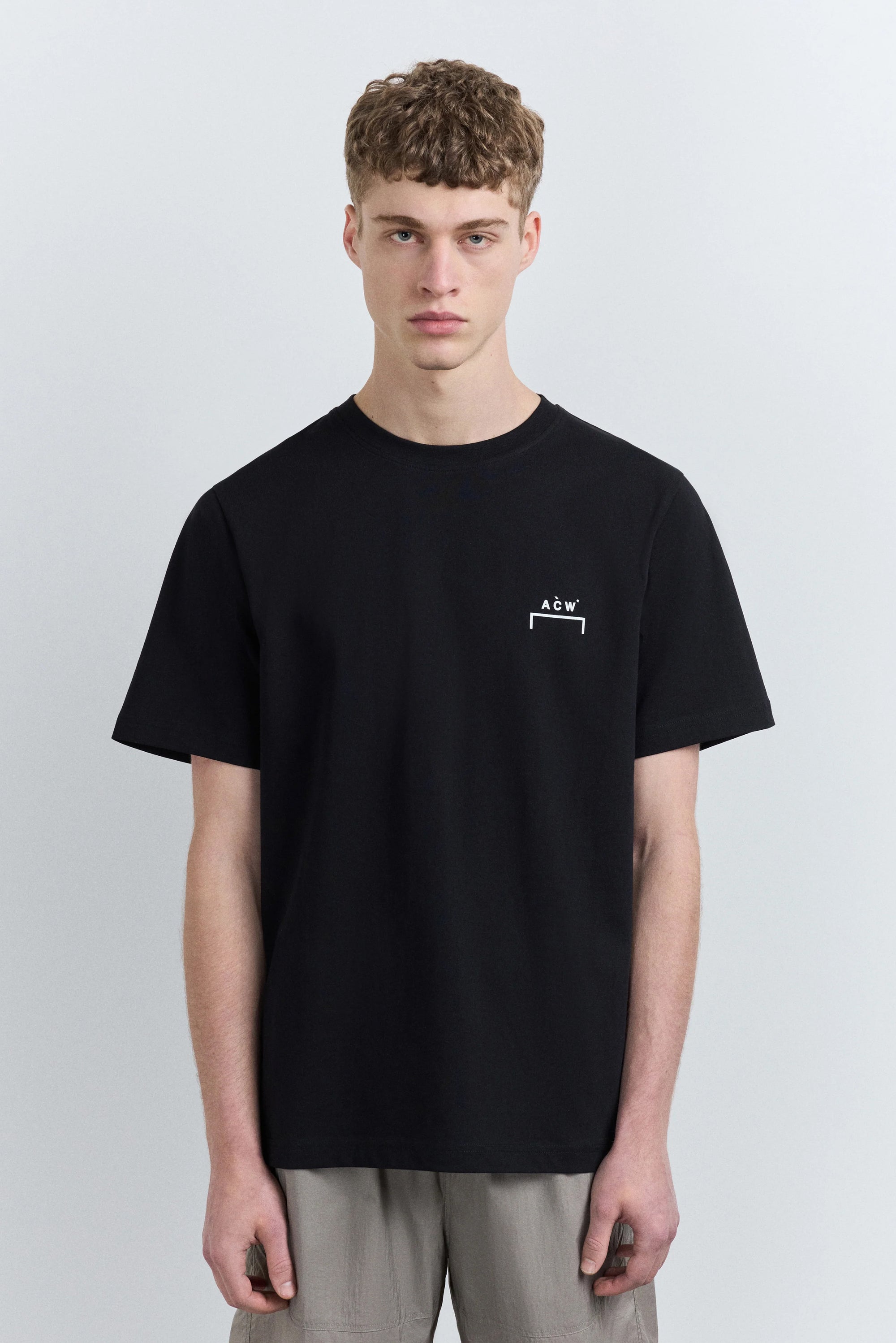 Follet Logo Tee - Black