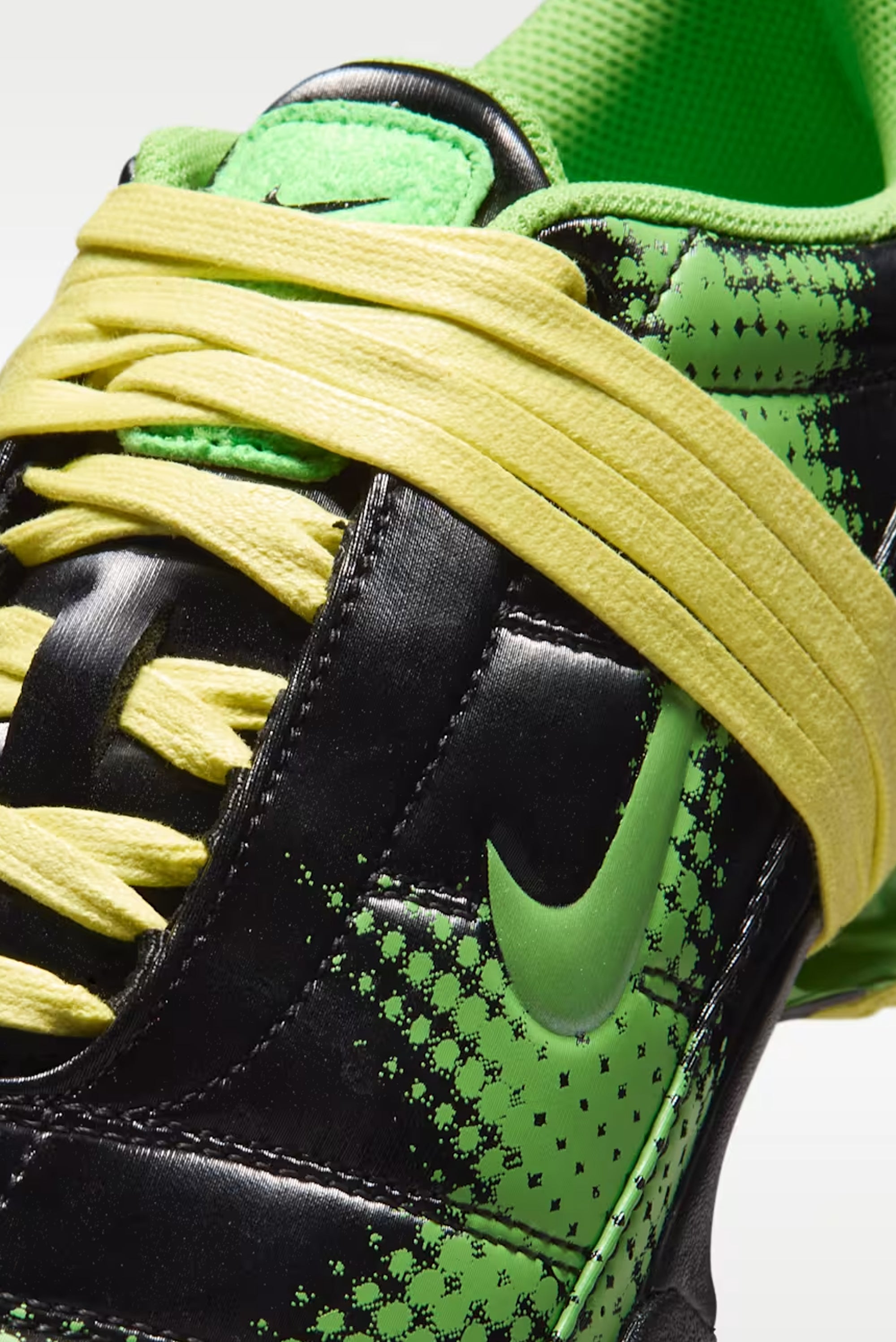 T90 Shox Magia WC - Black/Spinach/Yellow Diamond