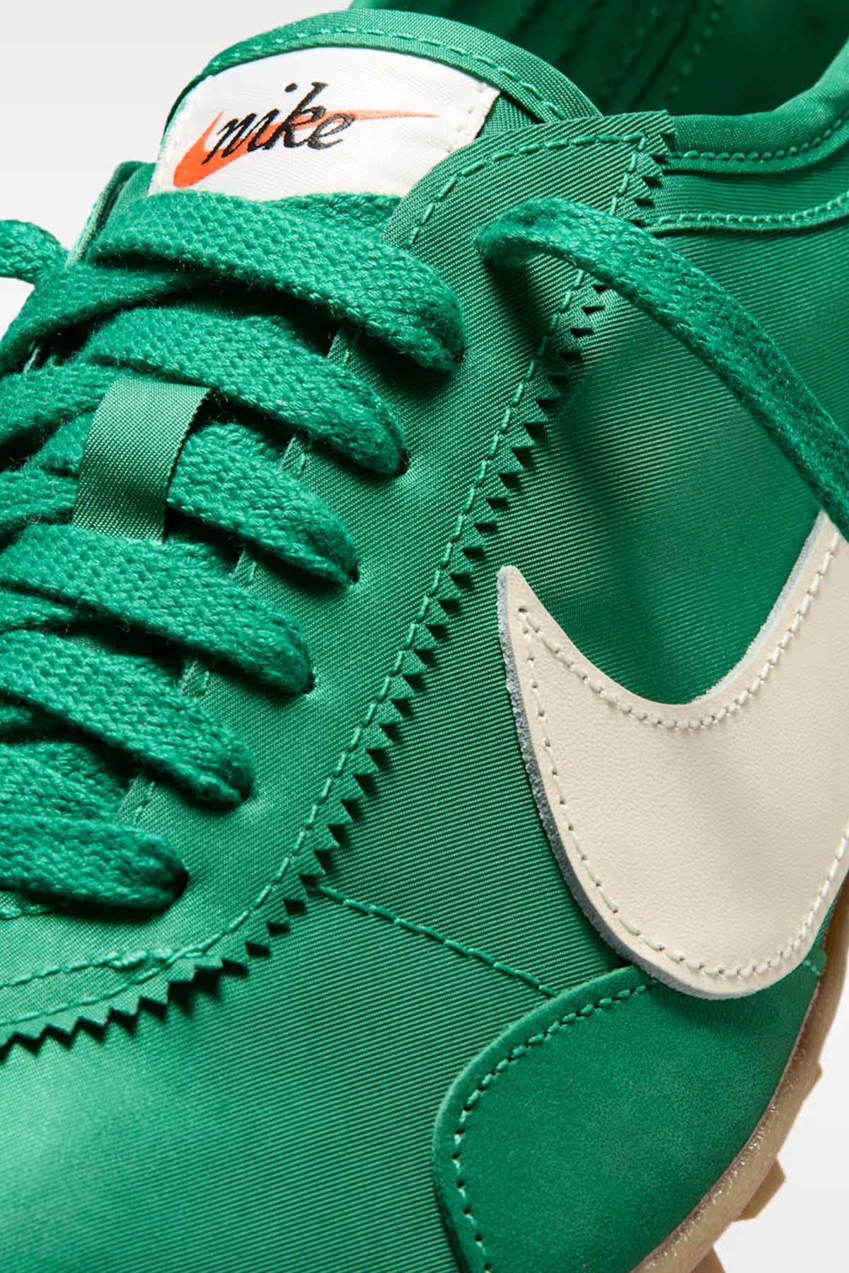Moon Shoe OG - Vintage Green/Gum