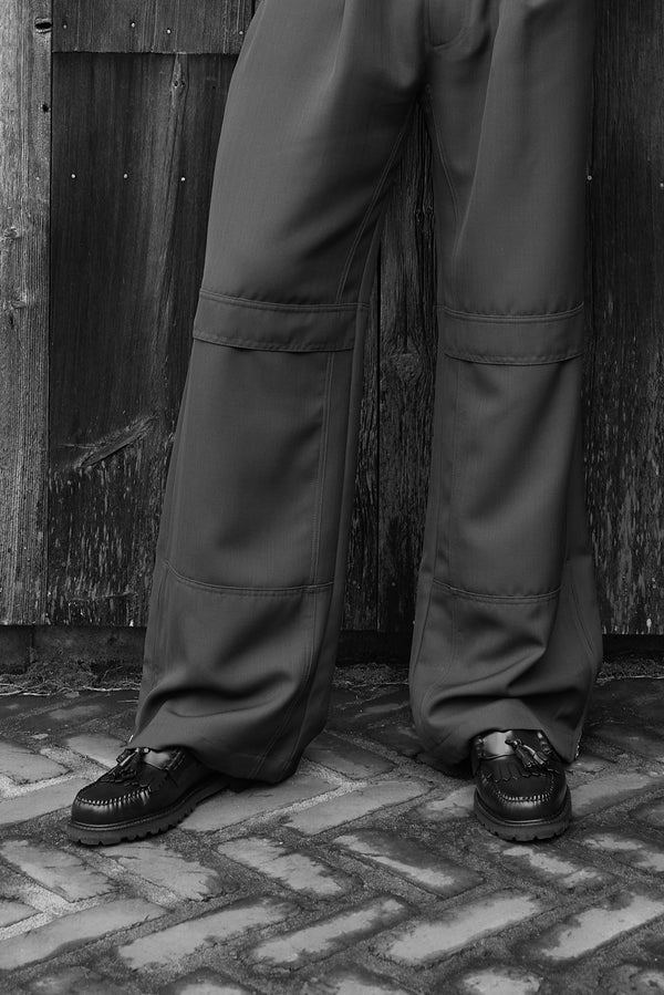 Layton II Kiltie - Black Leather