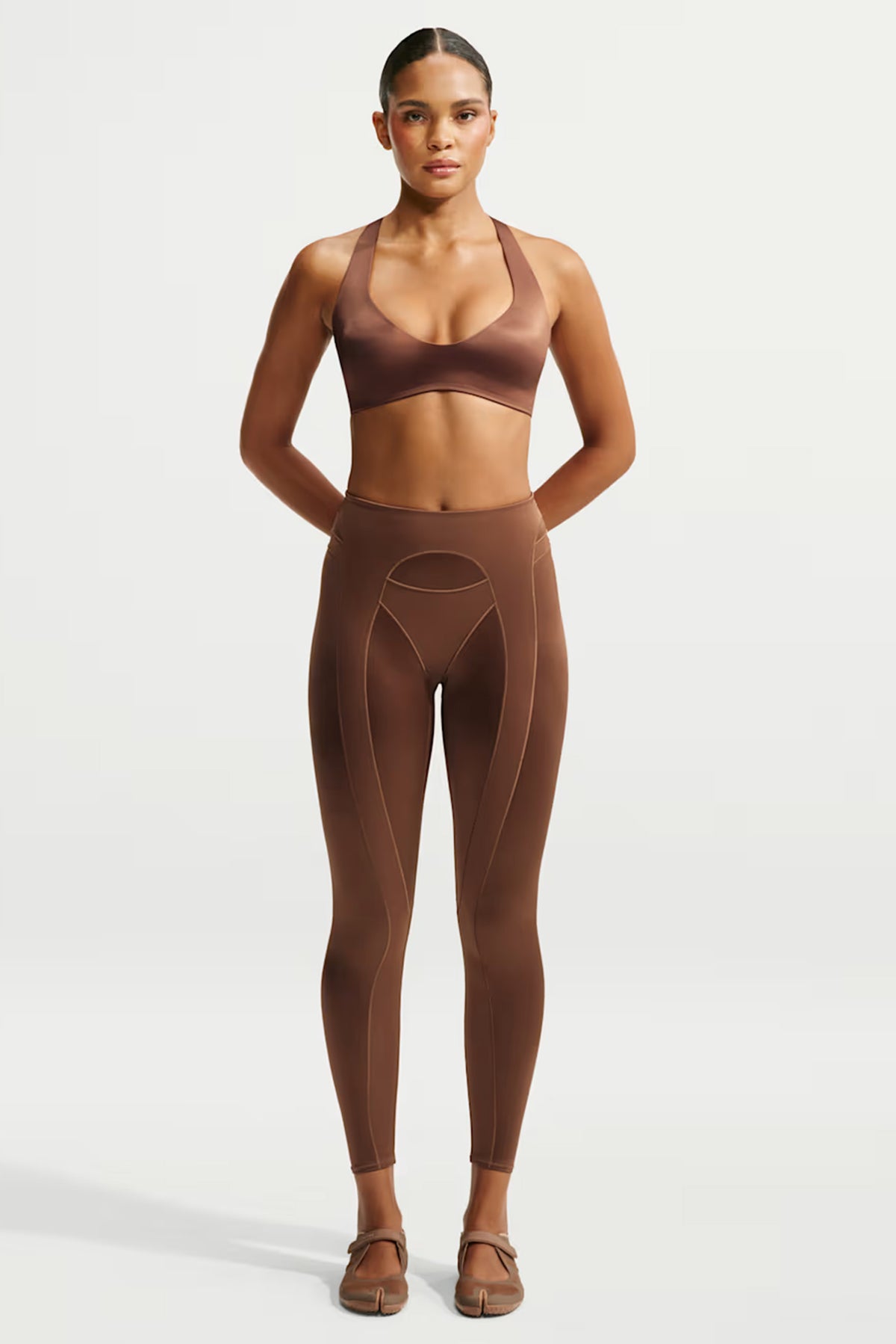 NikeSKIMS Satin Shine High-Waisted 26" Leggings - Carob Brown