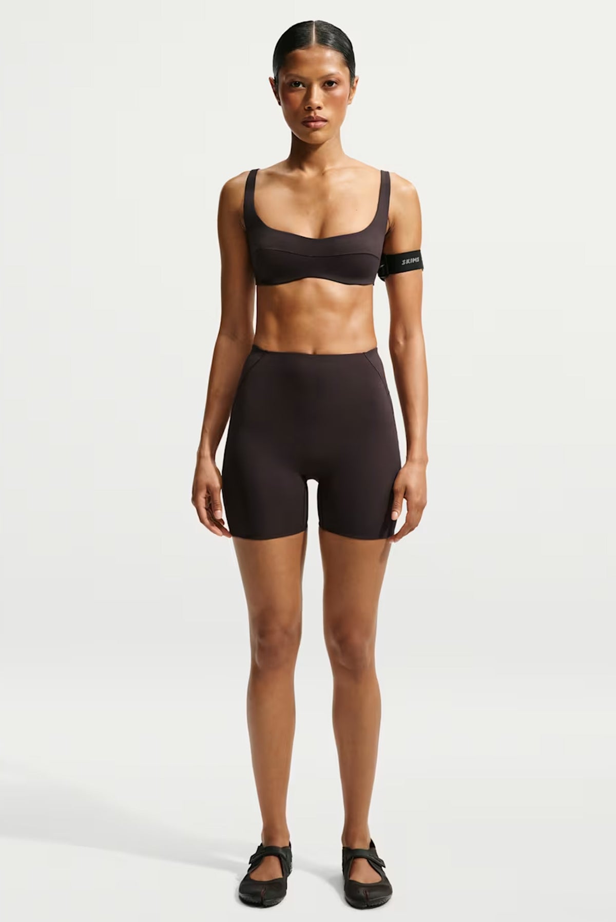 NikeSKIMS Studio Stretch Micro Sports Bra - Dark Roast