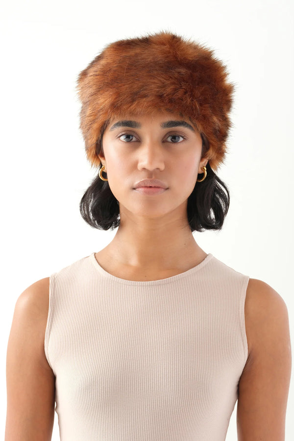 Natasha Hat - Ginger Composition