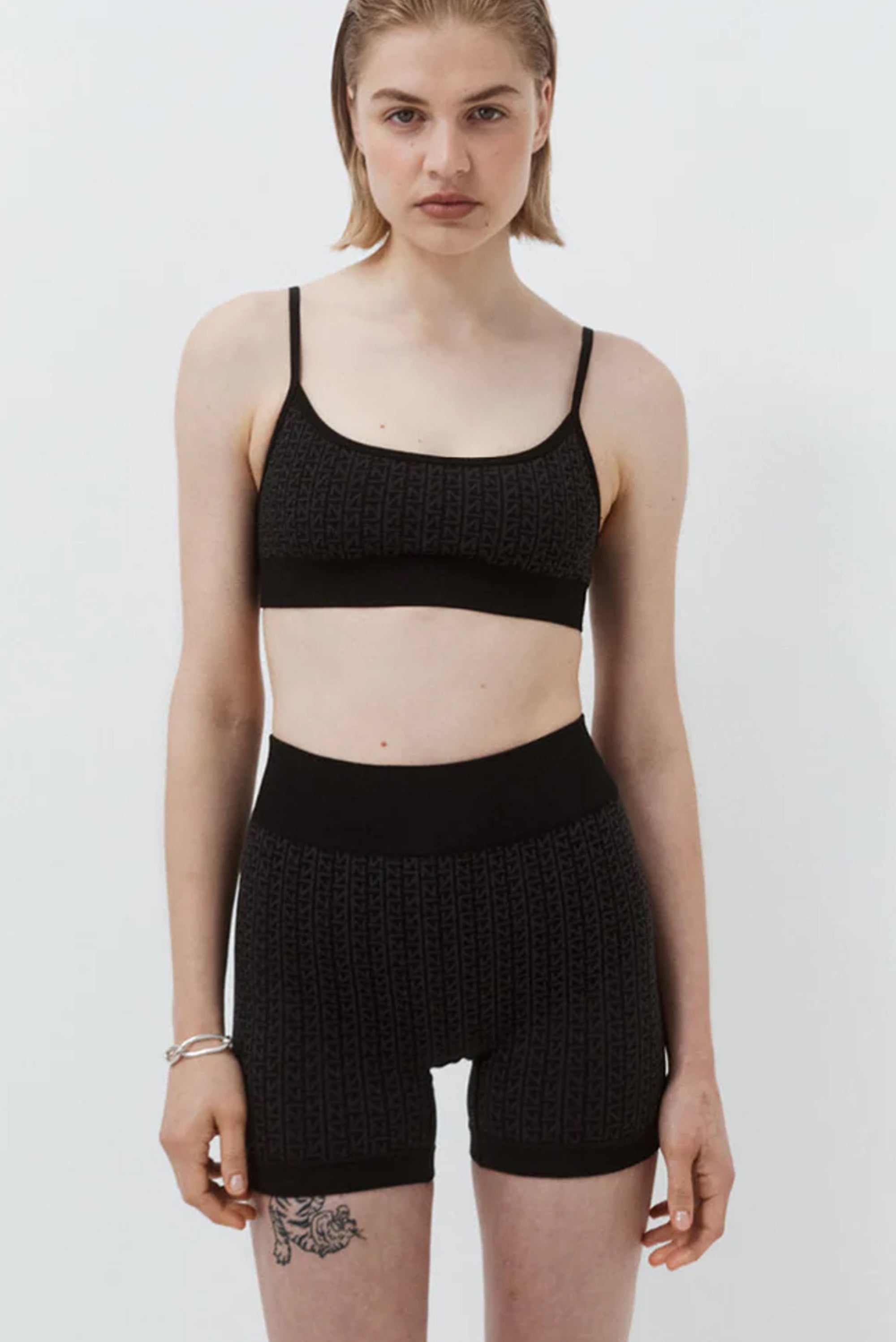 Neo Mini Short - Black