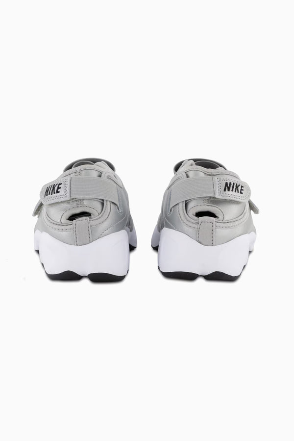 Air Rift - Metallic Silver/Sail Black
