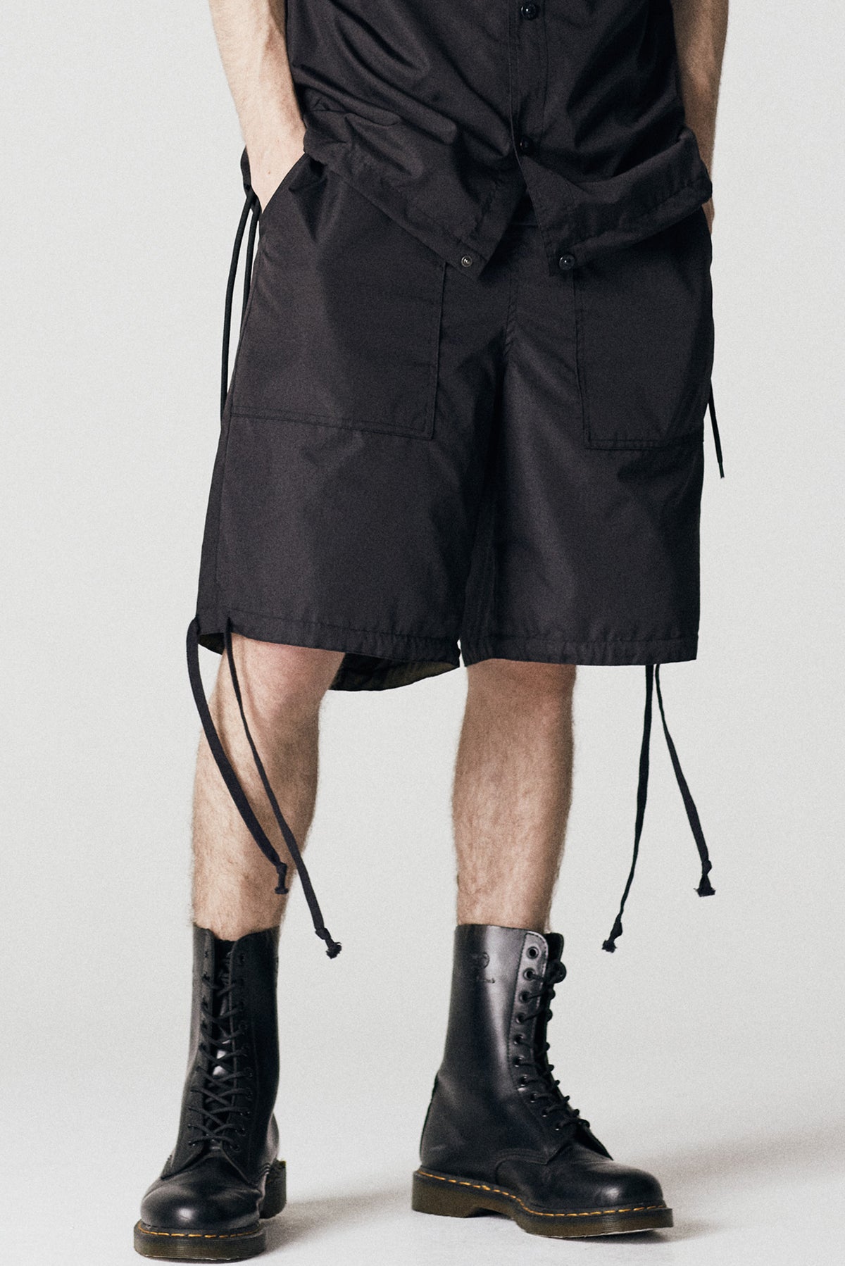 Non-Down Military Reversible Shorts - Black