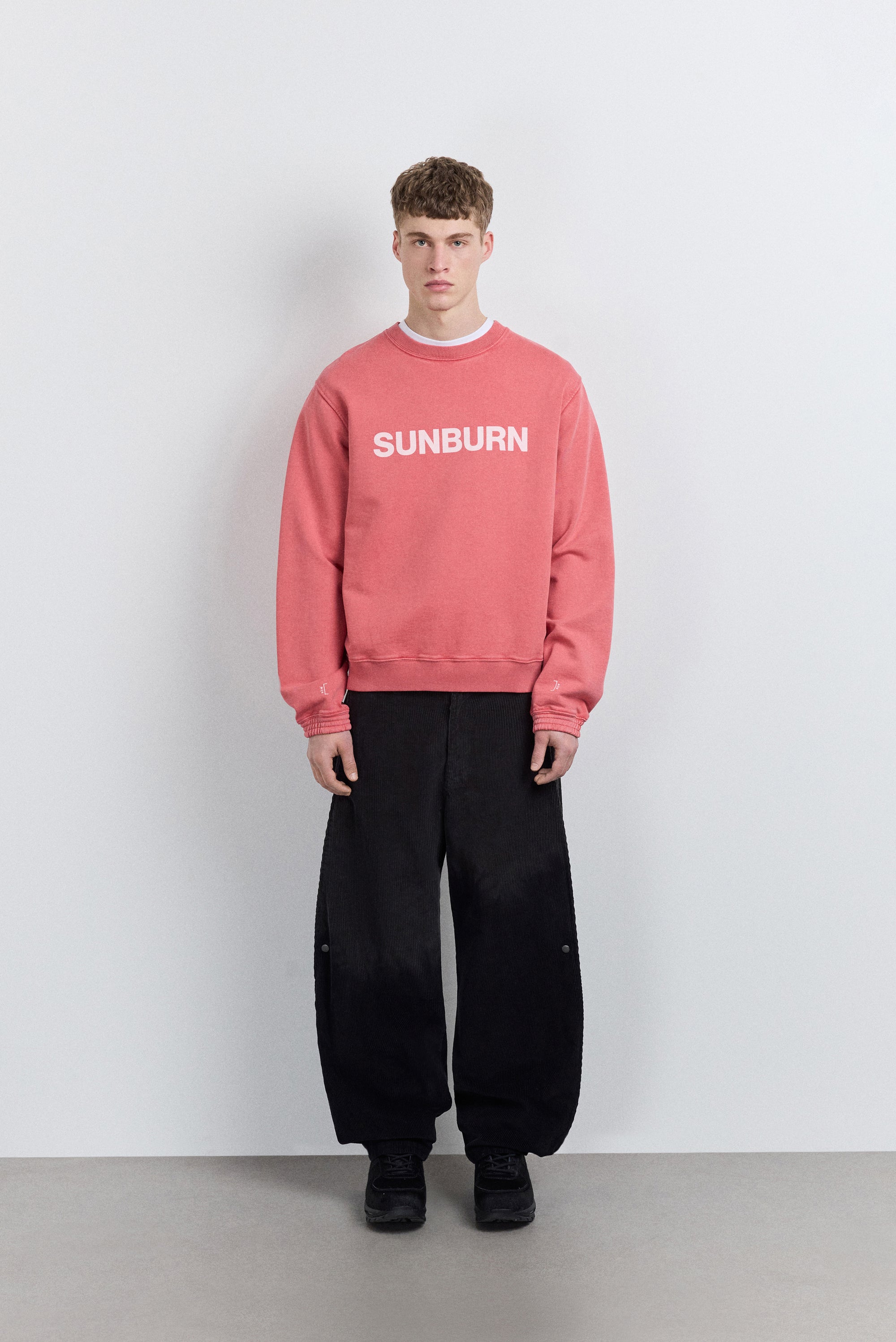 Sunburn Crewneck - Cardinal Red