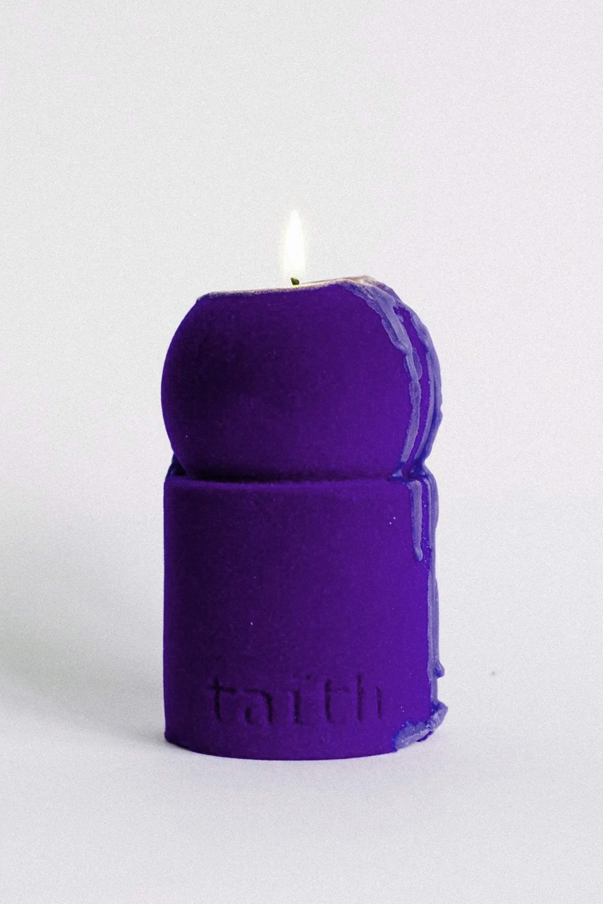 Lulu Velvet Candle - Violet