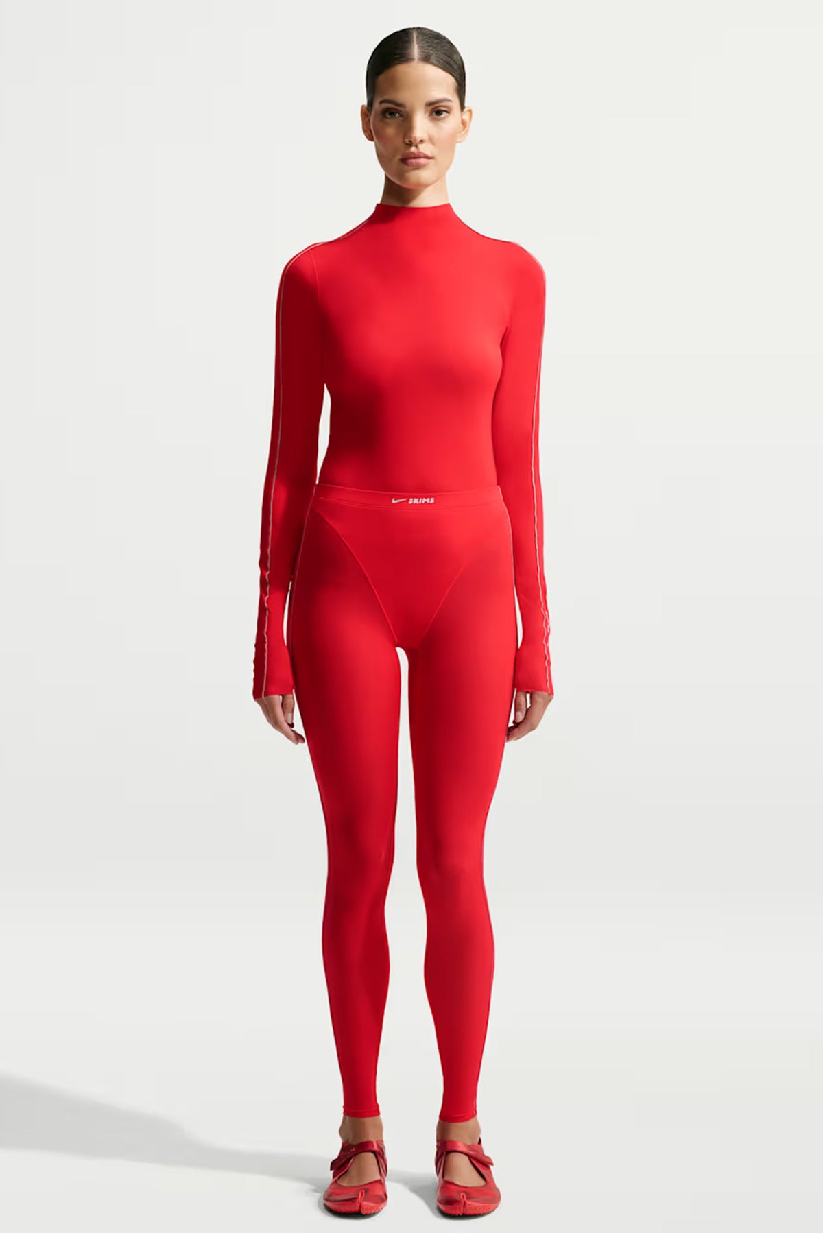NikeSKIMS Weightless High-Waisted V-Panel Leggings - University Red