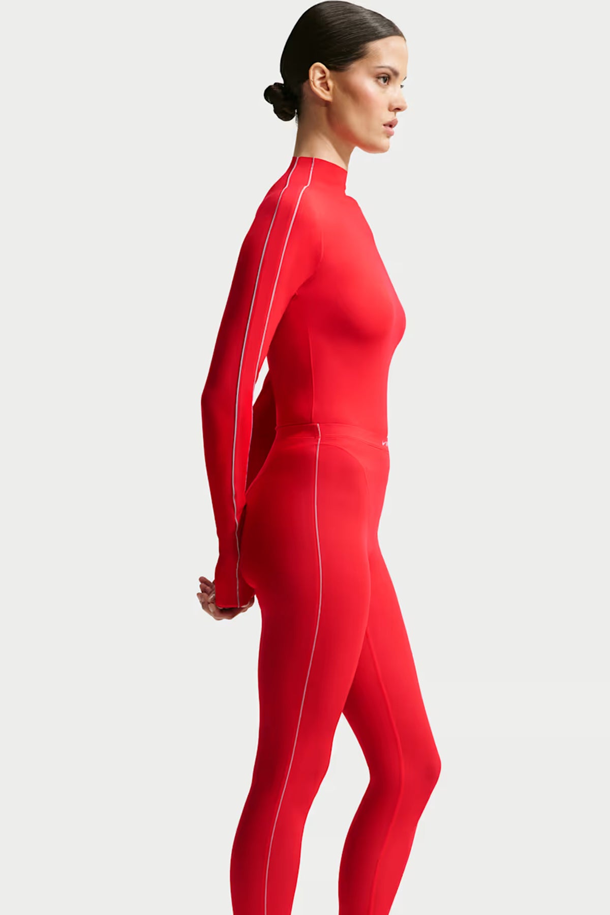 NikeSKIMS Weightless High-Waisted V-Panel Leggings - University Red