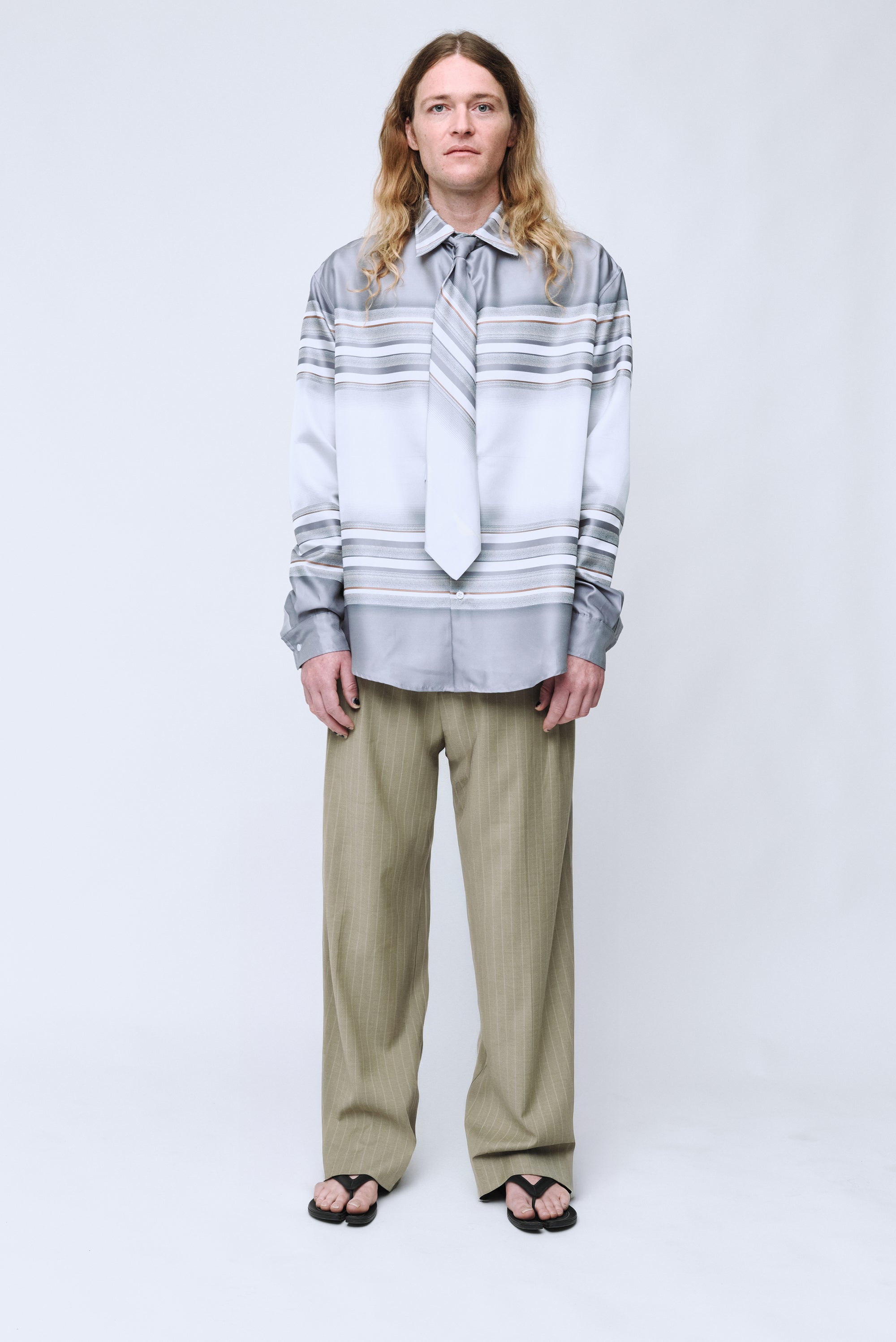 WYNN HAMLYN Men's Shirt and Tie - Grey Stripe